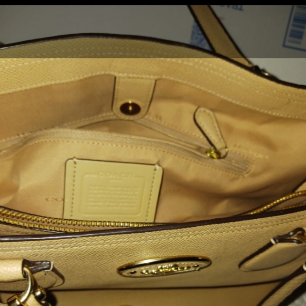Coach Beige Leather Hobo Bag - Picture 3 of 6